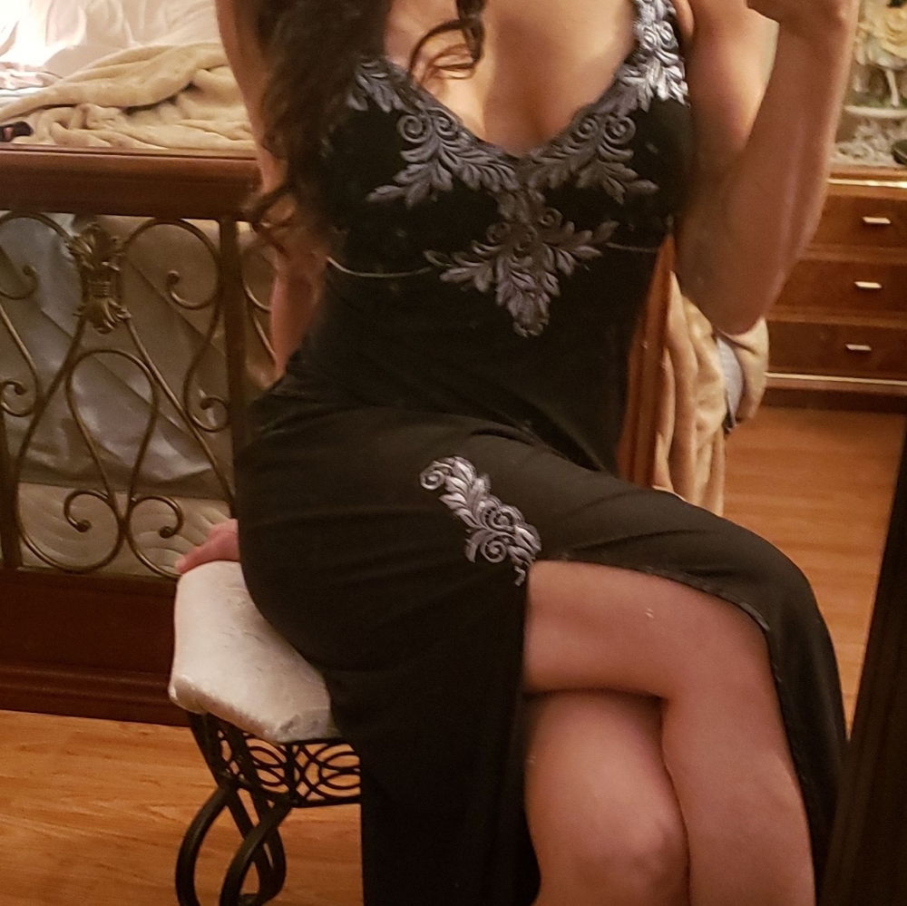 🦋Vintage long Black Floral embroidered Sexy Night Gown🦋 Small - Picture 1 of 9